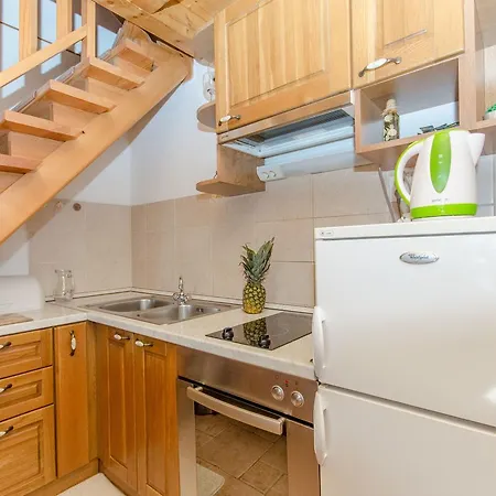 Stone Rose In Center Lägenhet Split