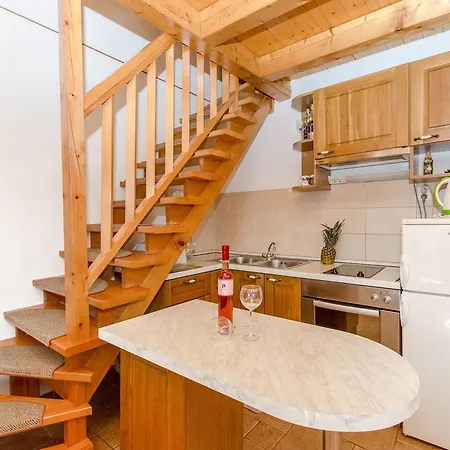 Stone Rose In Center *