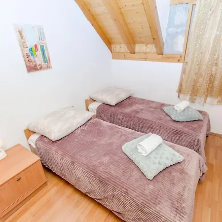 Stone Rose In Center *