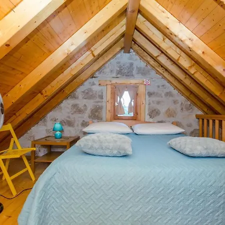 Stone Rose In Center Lägenhet