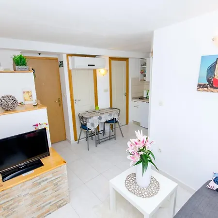 Lägenhet Stone Rose In Center