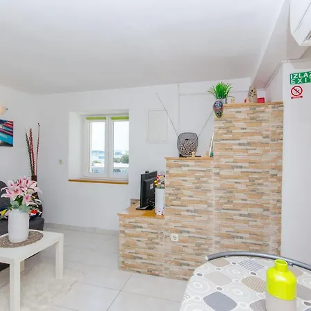 Stone Rose In Center