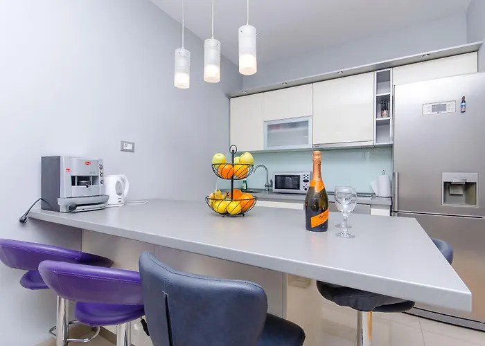 Stone Rose In Center * سبليت