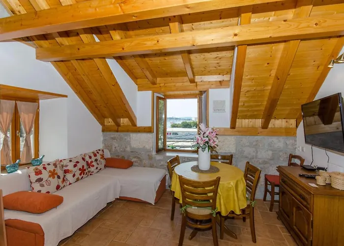 Stone Rose In Center Apartman Split