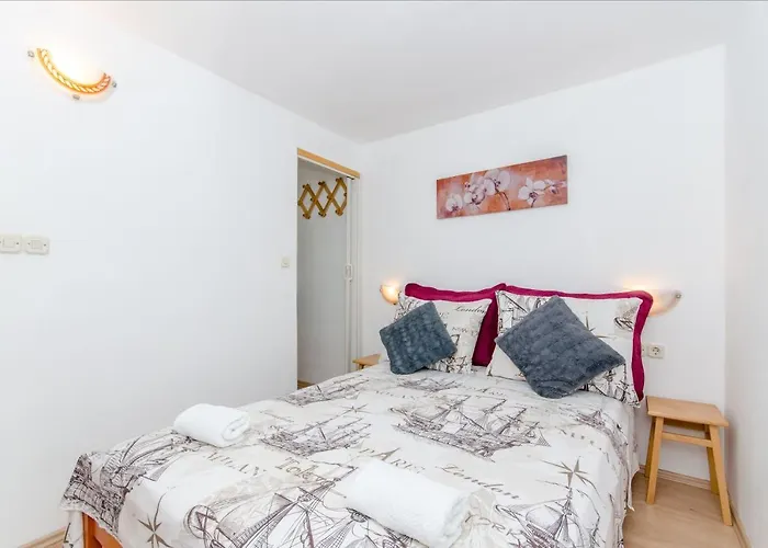 Stone Rose In Center *